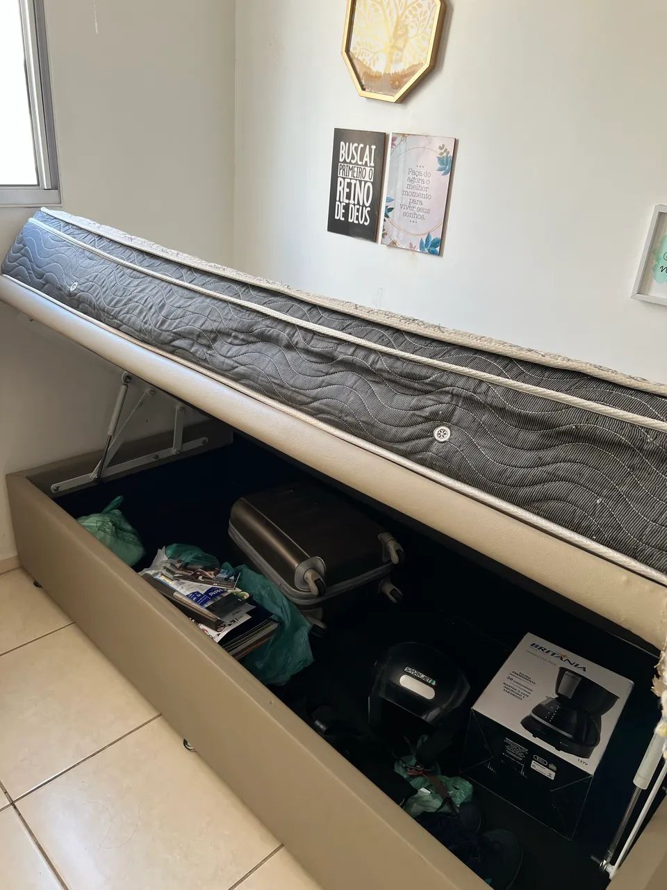 Vendo cama baú + colchão solteiro  - Foto 5
