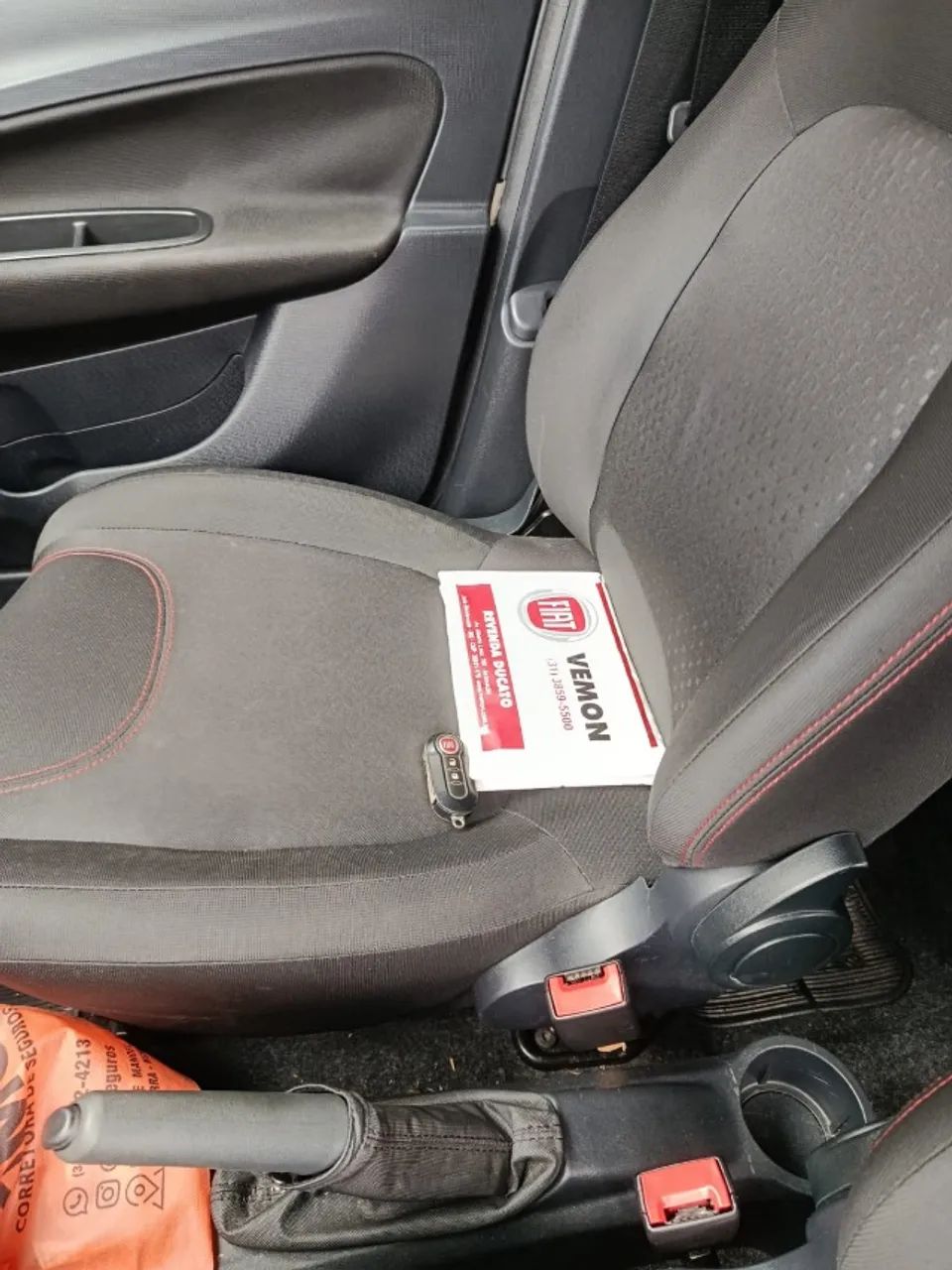 Fiat Uno Sporting 1.4 B.edit. Flex 8V 5P 2016 - Foto 3