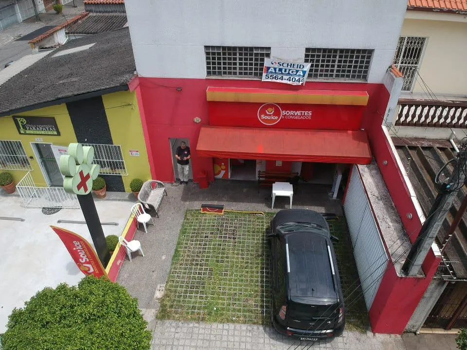 Prédio comercial na Rua Palestina, 70  177 m²