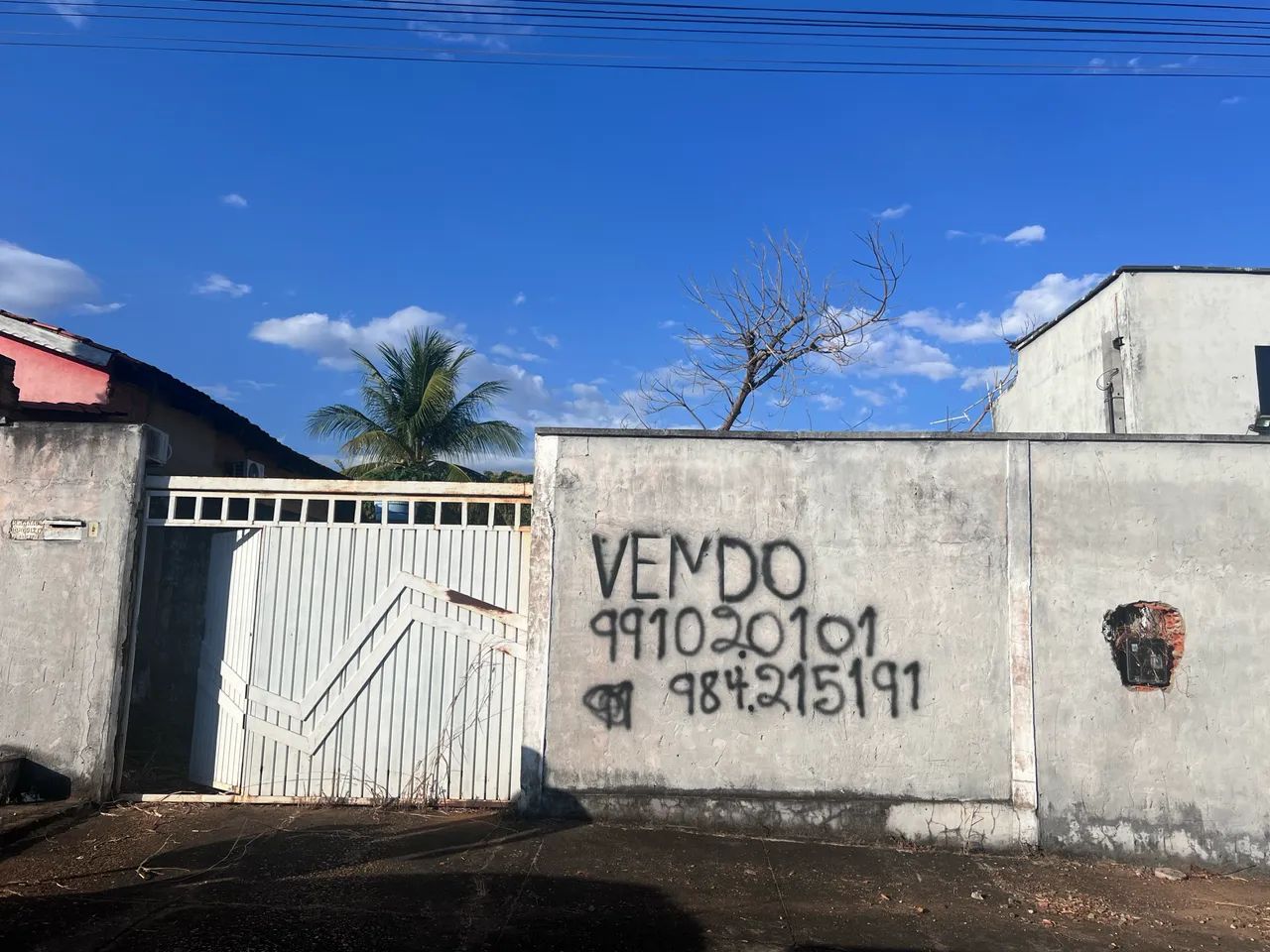 Vendo casa/lote no Aureni I