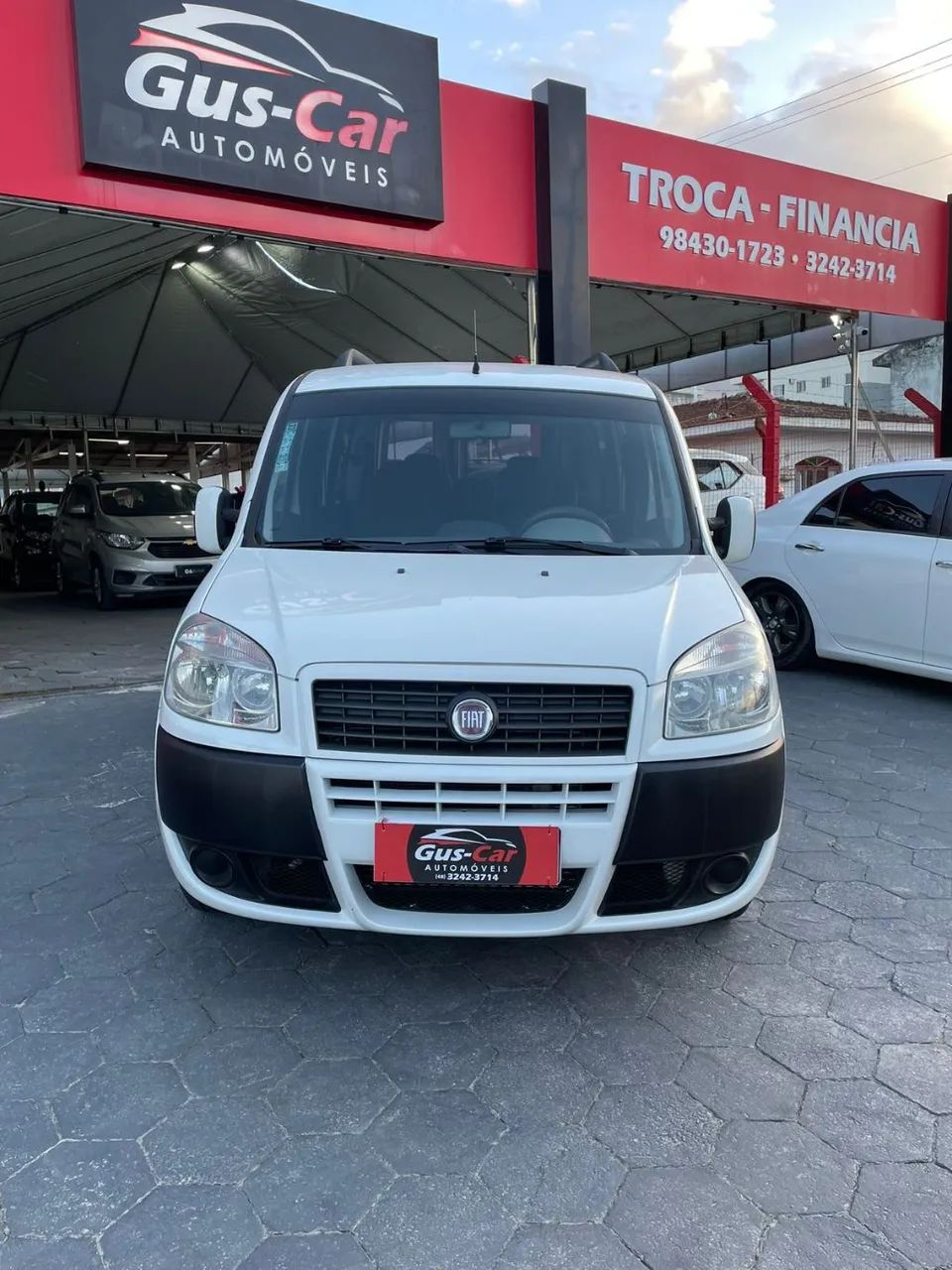 Fiat Doblo Essence 1.8 Flex 16V 5P 2012 - Foto 2