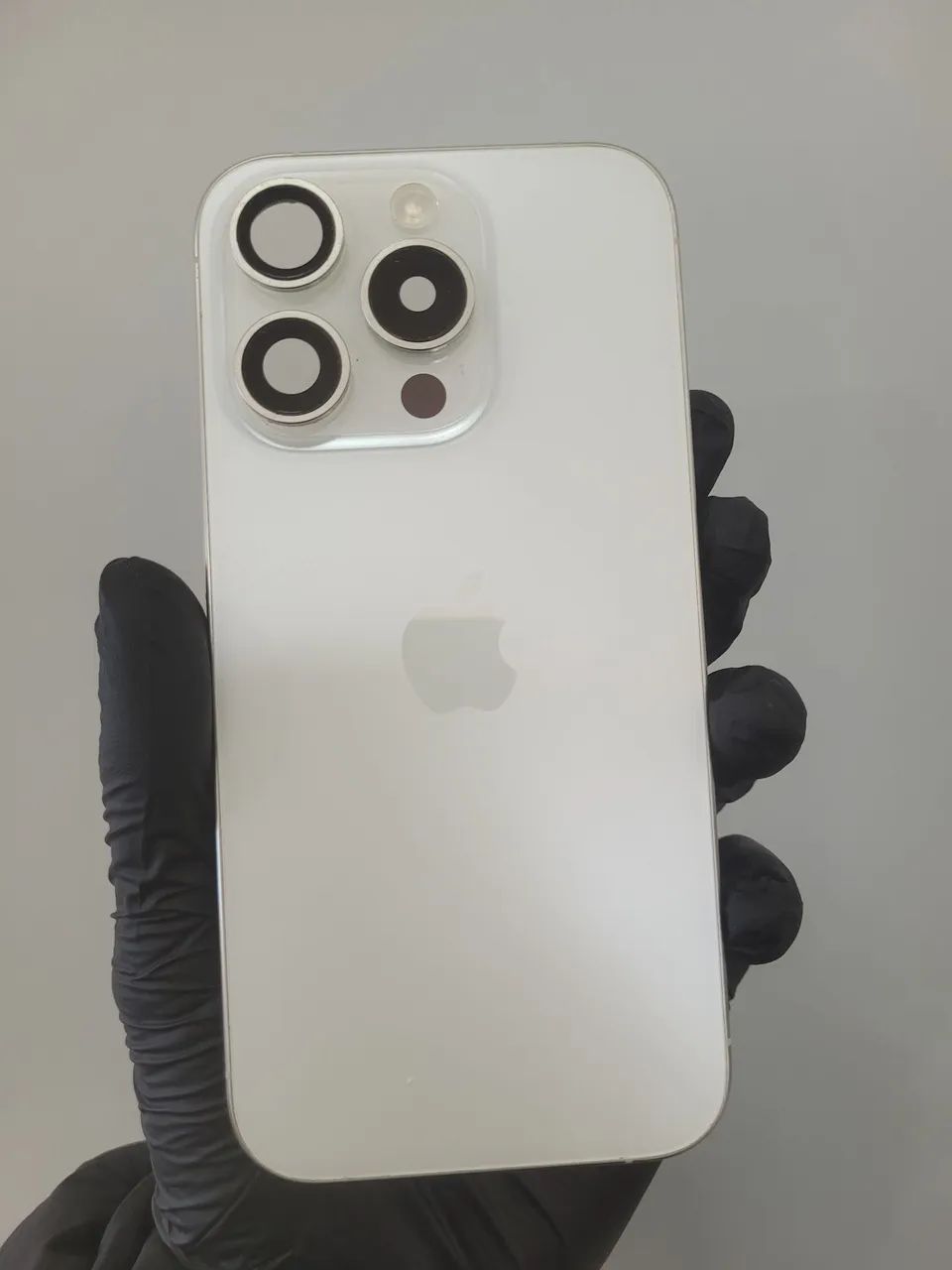 Carcaça Original iPhone 15 Pro Branco Completa Usada Sem Chip - Foto 2