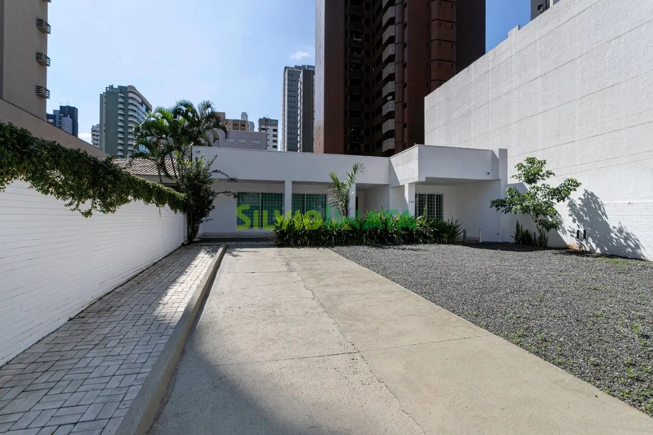 EXCELENTE CASA COMERCIAL DE 11 SALAS PARA ALUGAR NO CENTRO DE MARINGÁ. - Foto 2