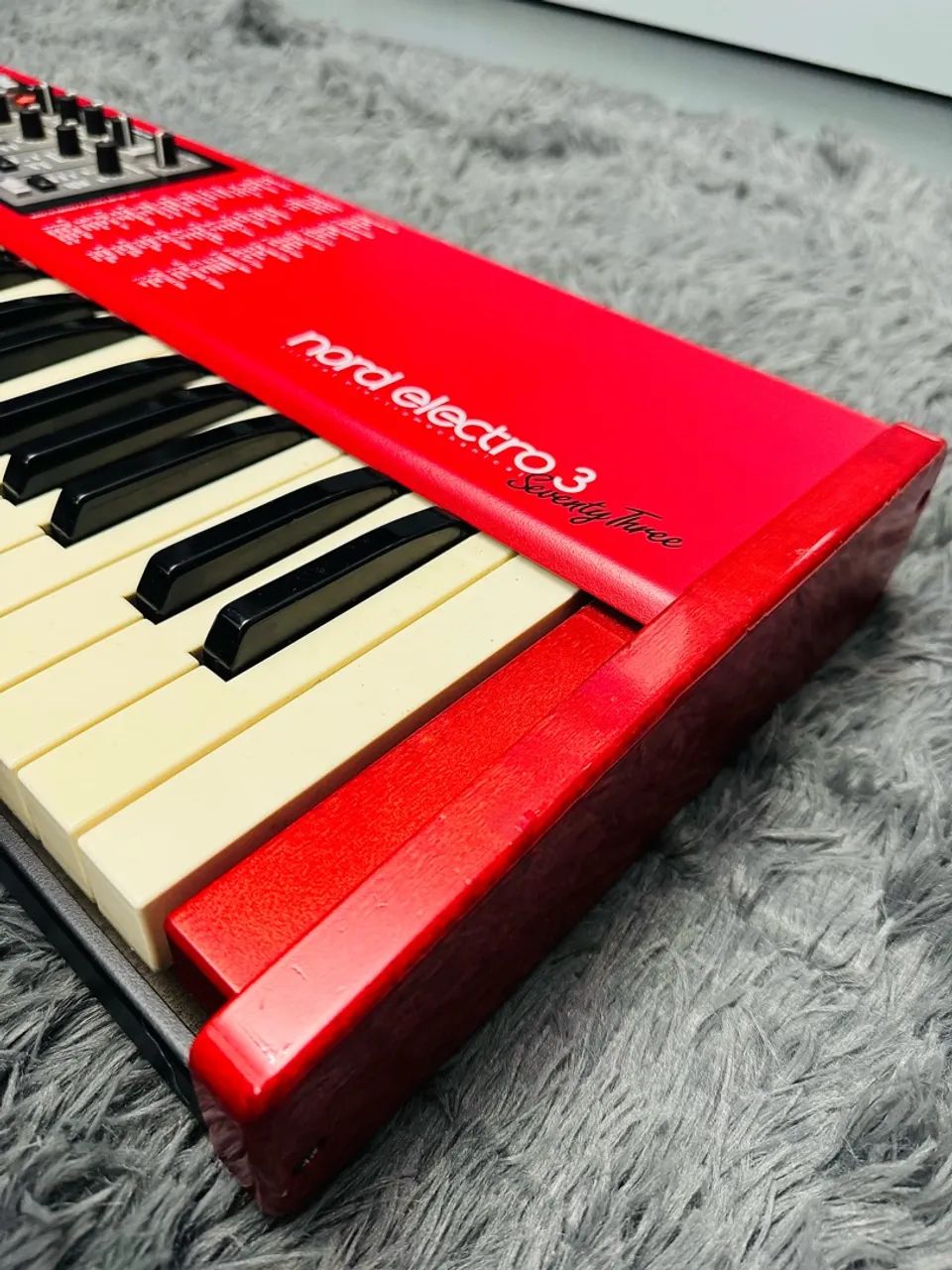 Nord Electro 3 Seventy Three 本体　動作品 Teclado Nord Electro 3 73 teclas - Instrumentos musicais