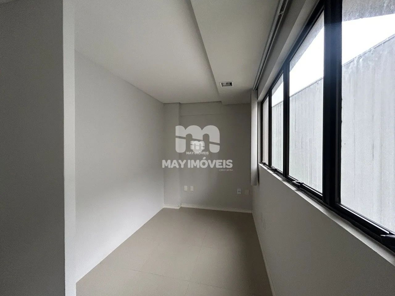 Sala comercial no centro de Itajaí, 40 m², R$390.000,00 - Foto 4