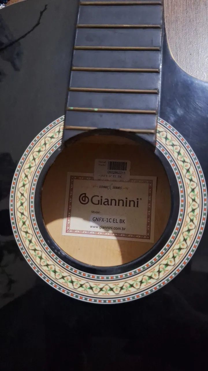 Violão quebrado - Foto 2