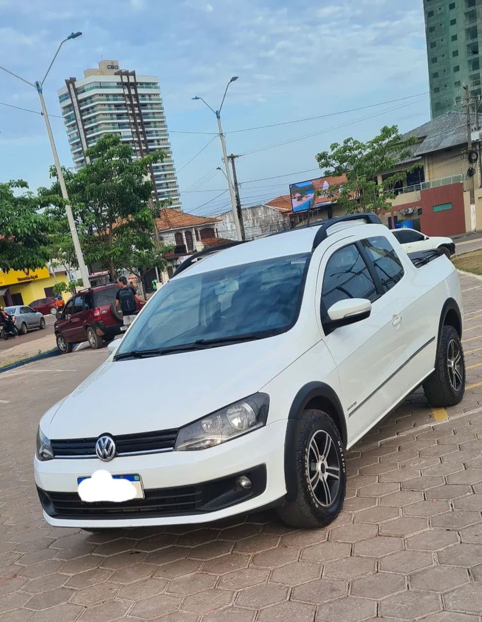 Volkswagen Saveiro Saveiro Highline 1.6 T. Flex 8V CD 2016