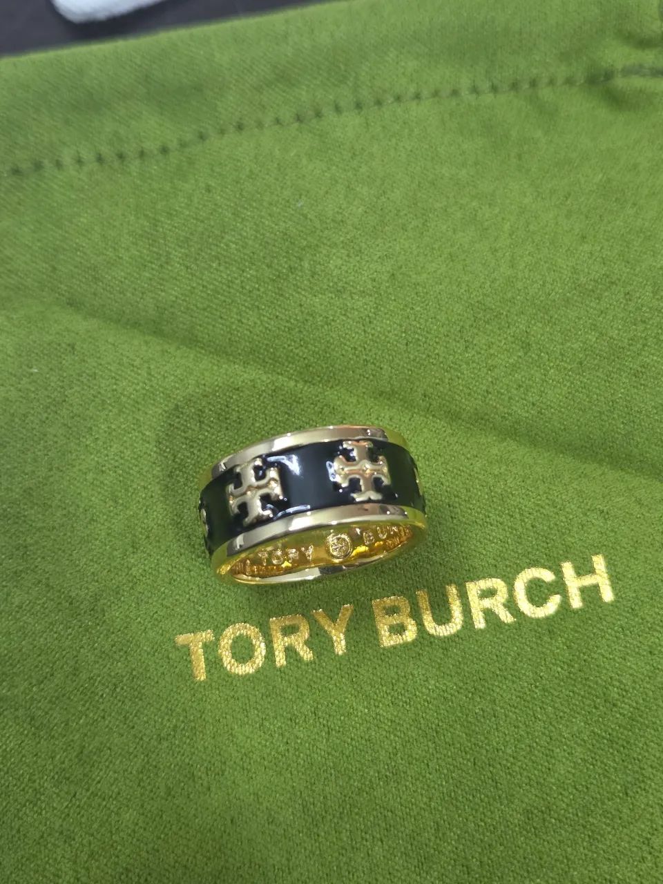 Anel Tory Burch Esmaltado 