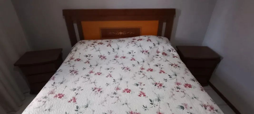 Cama + duas mesas de cabeceira - Sem colchão - Foto 2