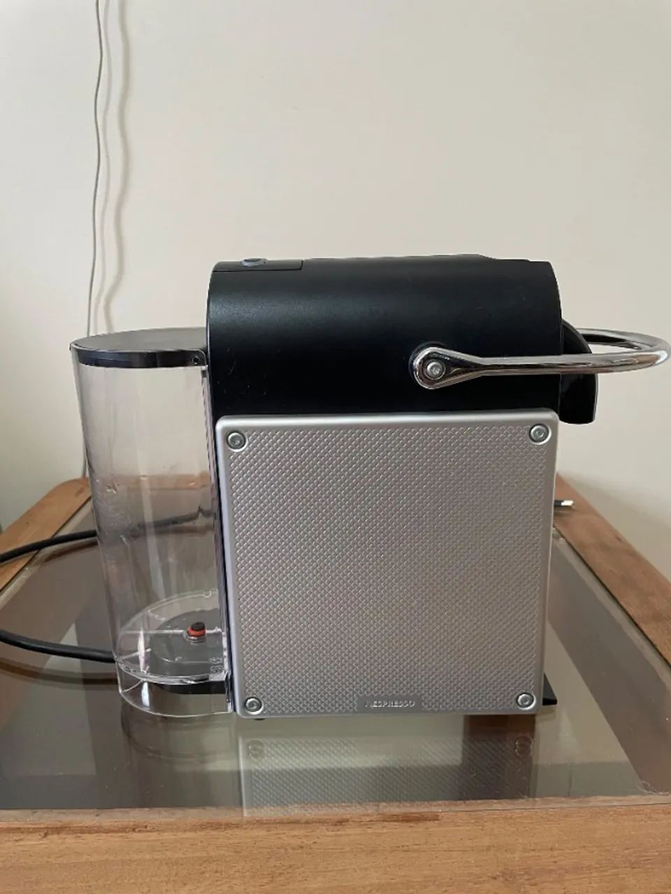 Cafeteira Nespresso Modelo Pixie D61 - Foto 4