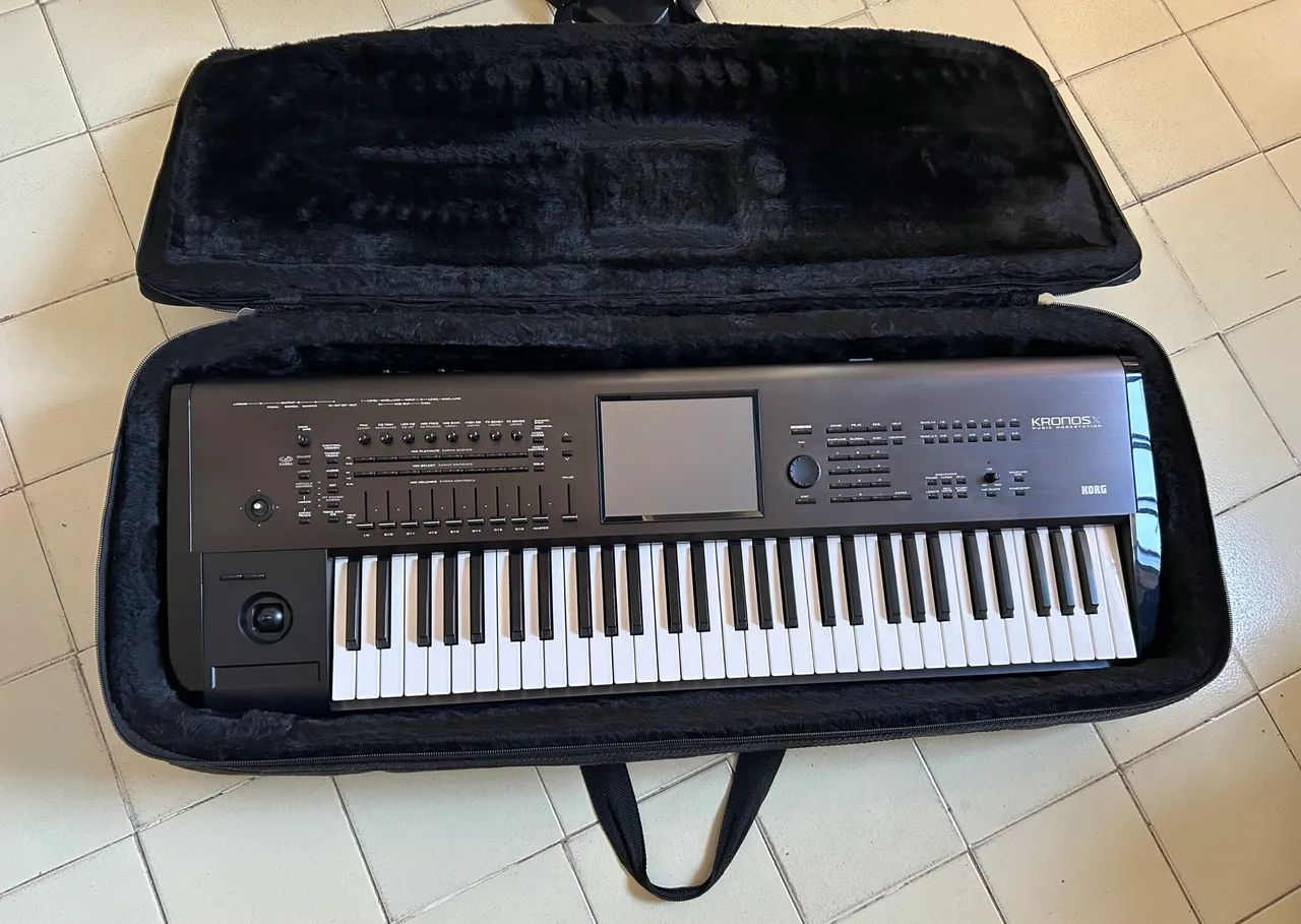 Teclado Korg kronos X61 - Foto 2