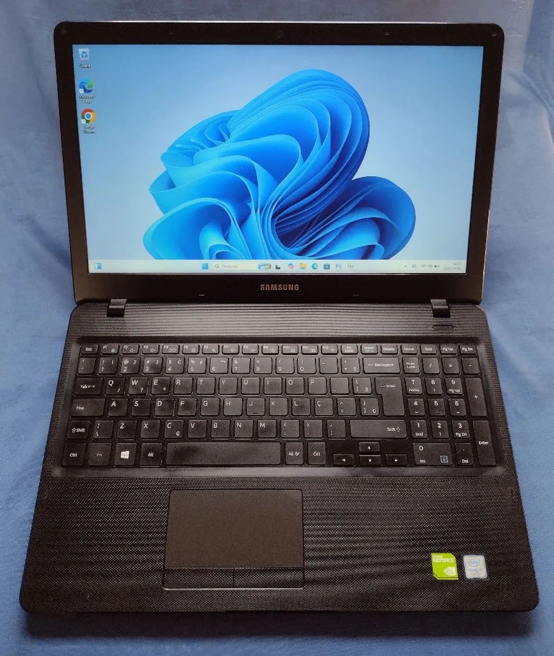* POTENTE Notebook i5 *C/VIDEO DEDICADO *