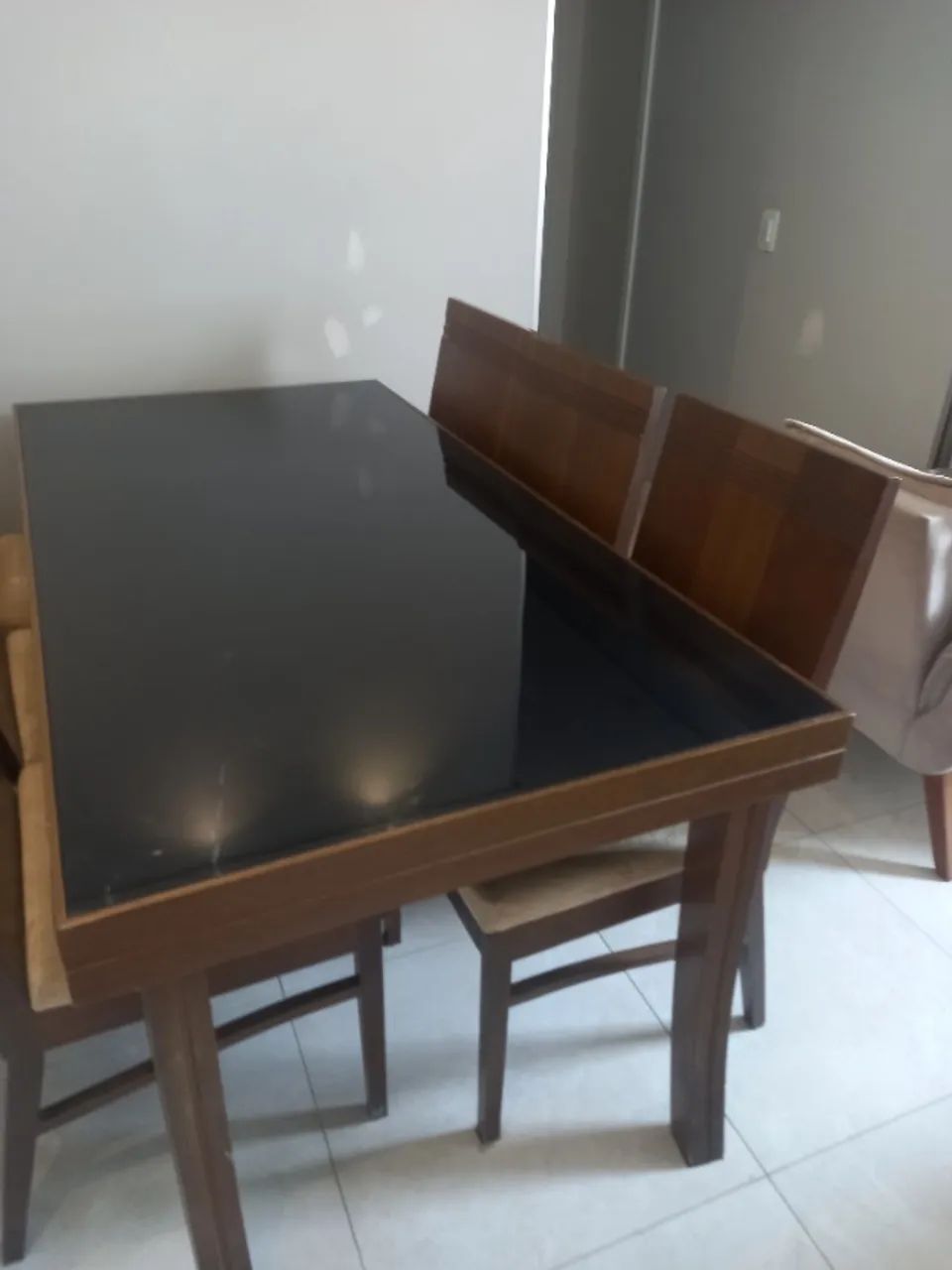 Mesa de jantar de madeira. Com. - Foto 2