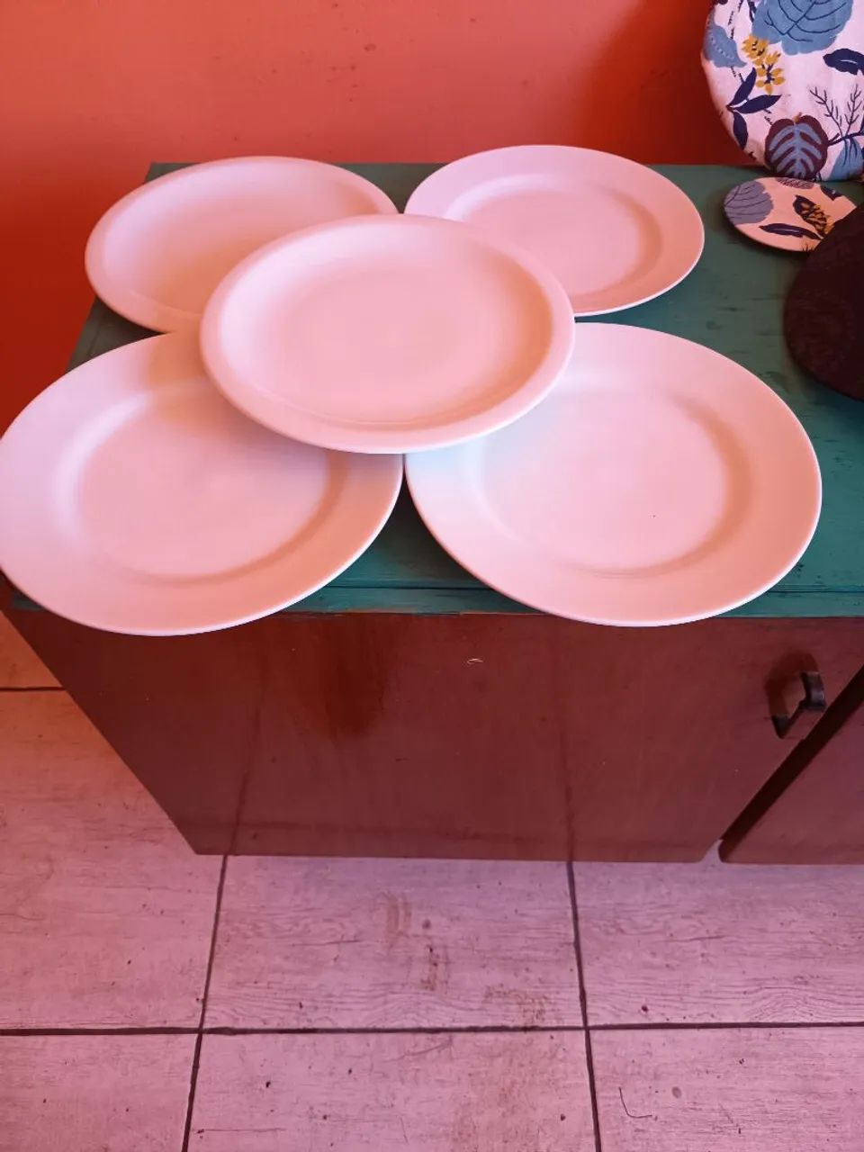 Pratos brancos  - Foto 2