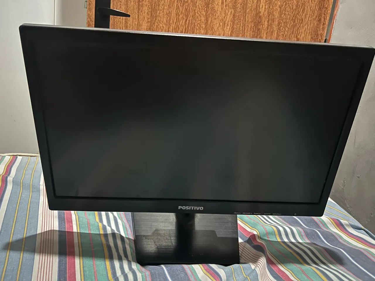 Monitor Positivo LED/LCD