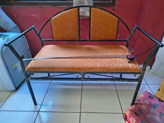 Banco namoradeira de ferro para 2 lugares Laranja