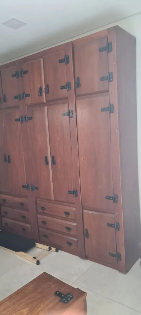 Desapego de móveis rústicos de madeira ? mesa, guarda-roupa, sofá e muito mais!!! - Foto 3
