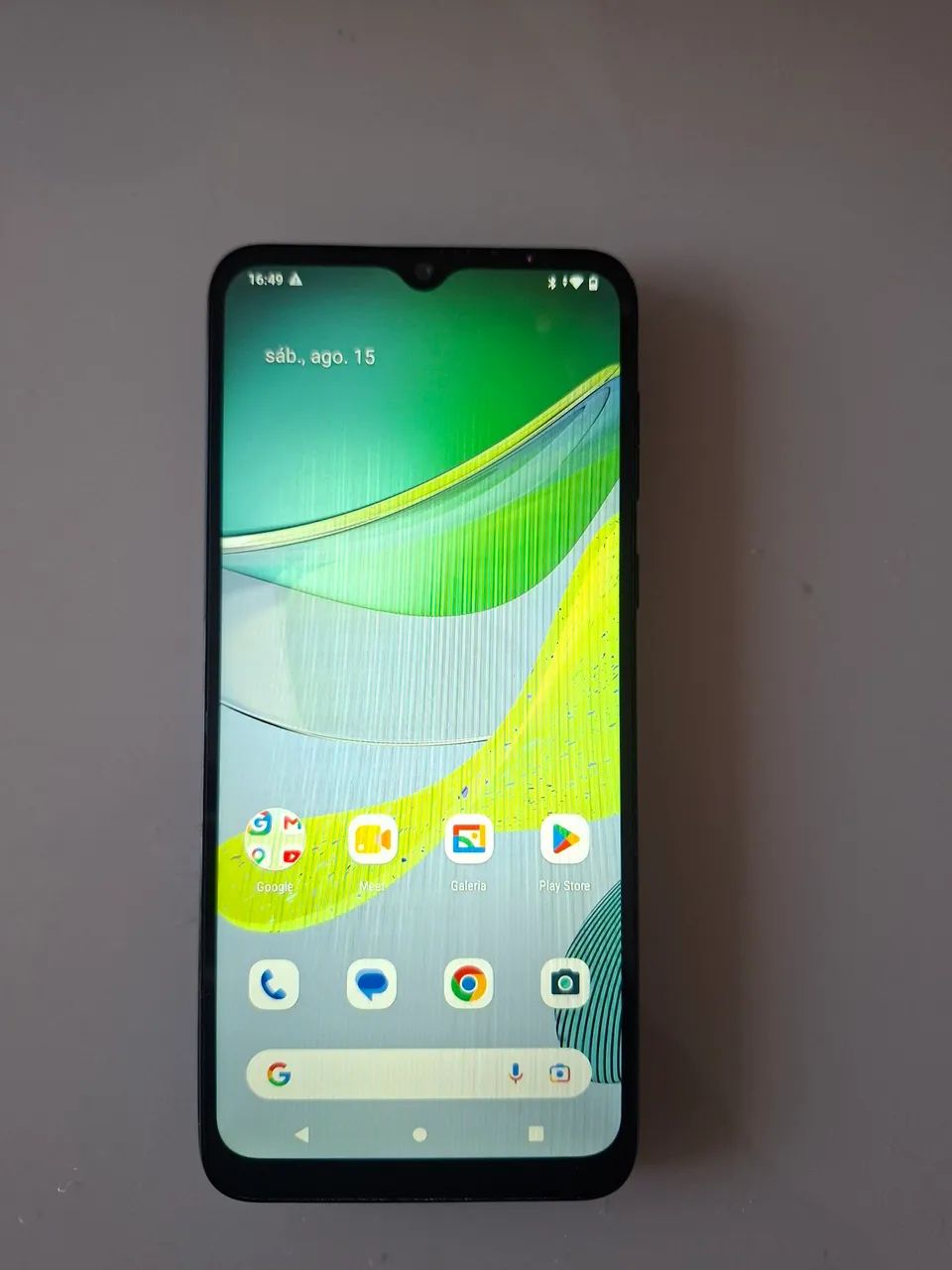 Moto e13