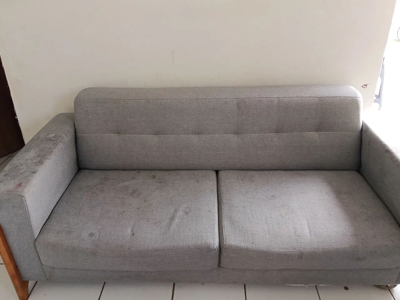 Sofá 3 lugares 