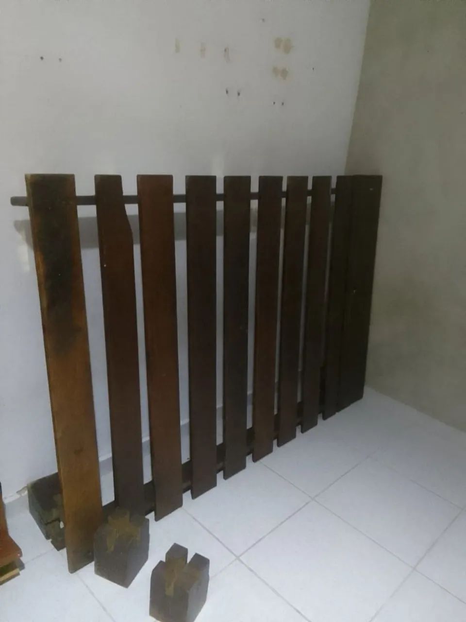 Base De Cama em Ipê