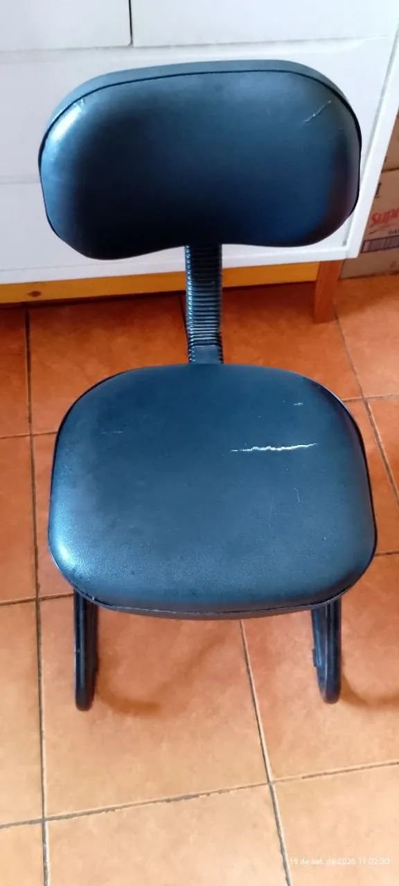 Cadeira escritório recepção  - Foto 2