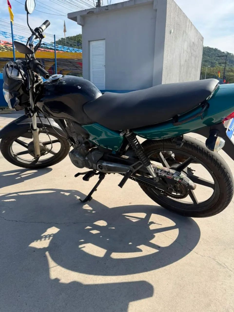 Titan 125 Kik e start.