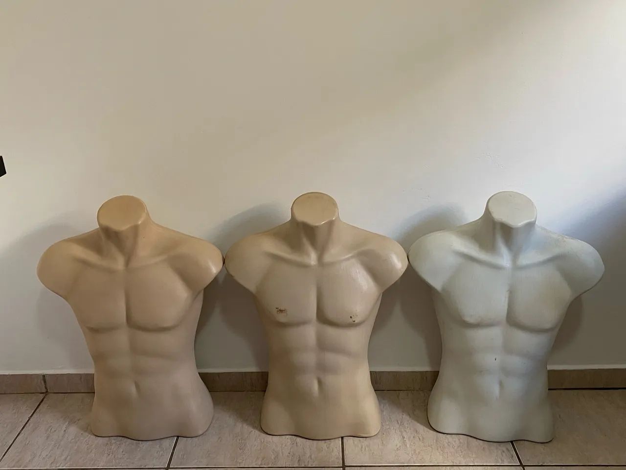 VENDO 5 MANEQUINS MASCULINOS