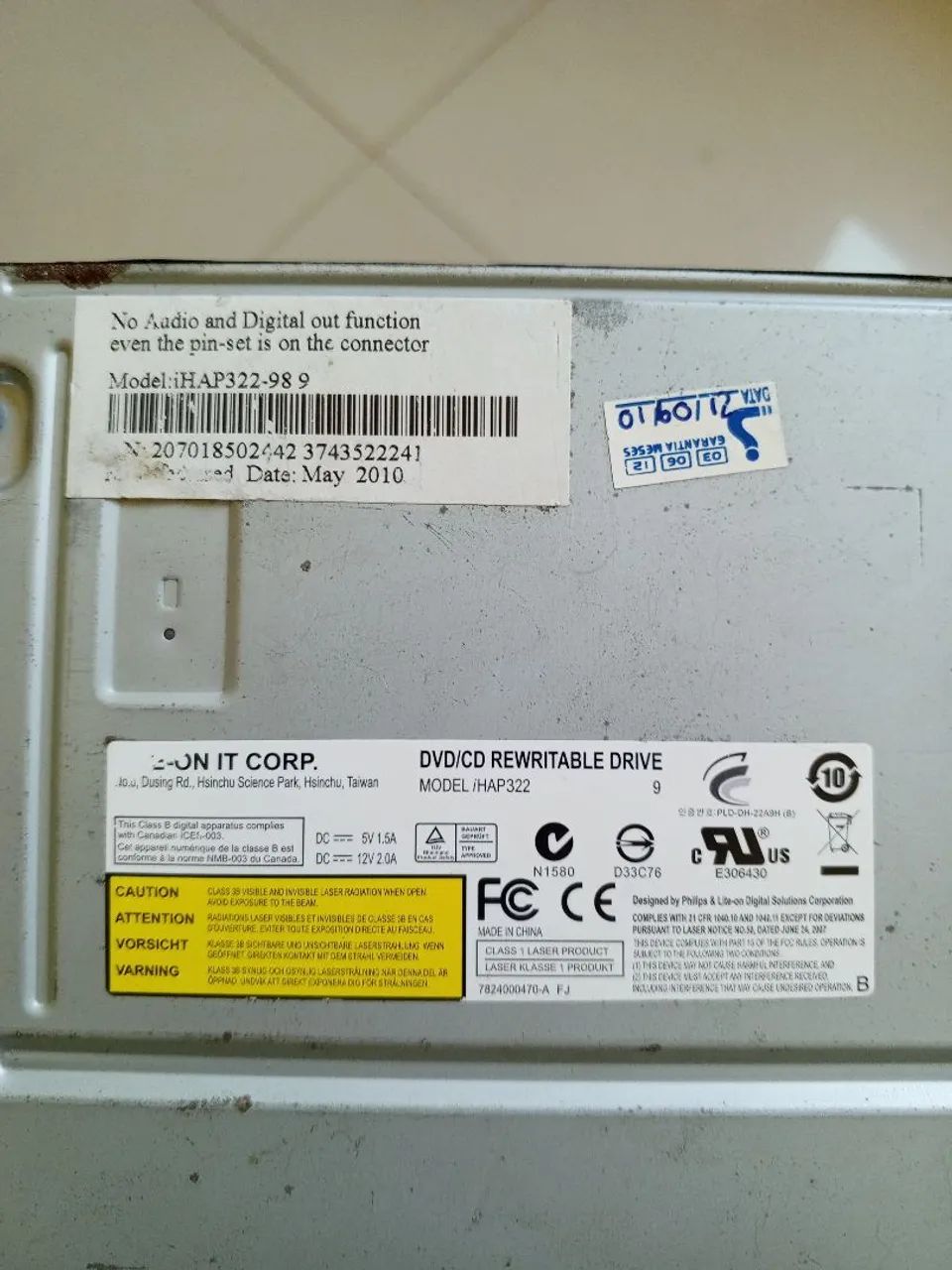 Gravador e Leitor de DVD e CD Lite-On iHAP322 IDE PATA com Cabo Flat - Foto 2