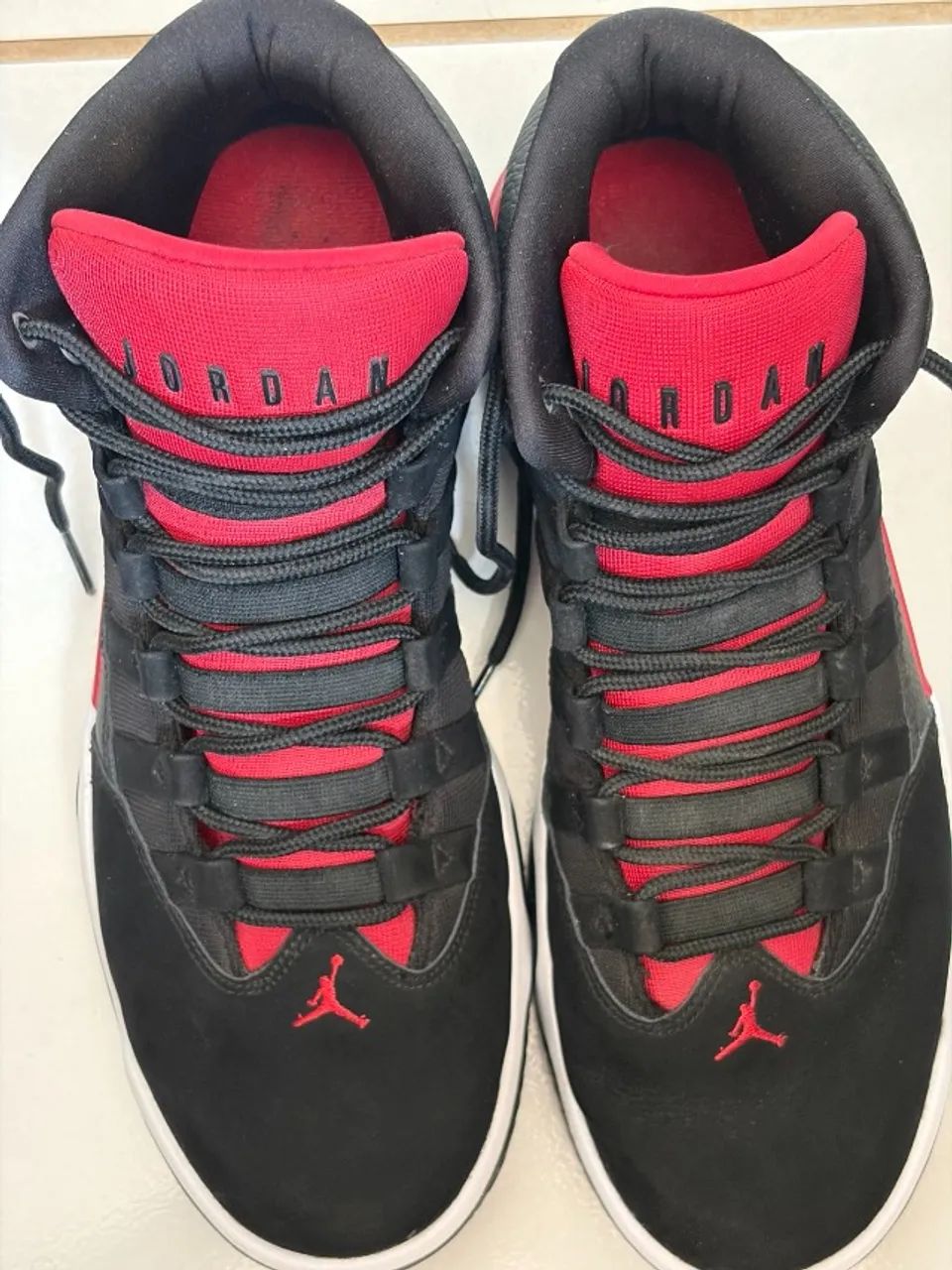 Tênis Jordan Max Aura 1 ?Bred? - Foto 2