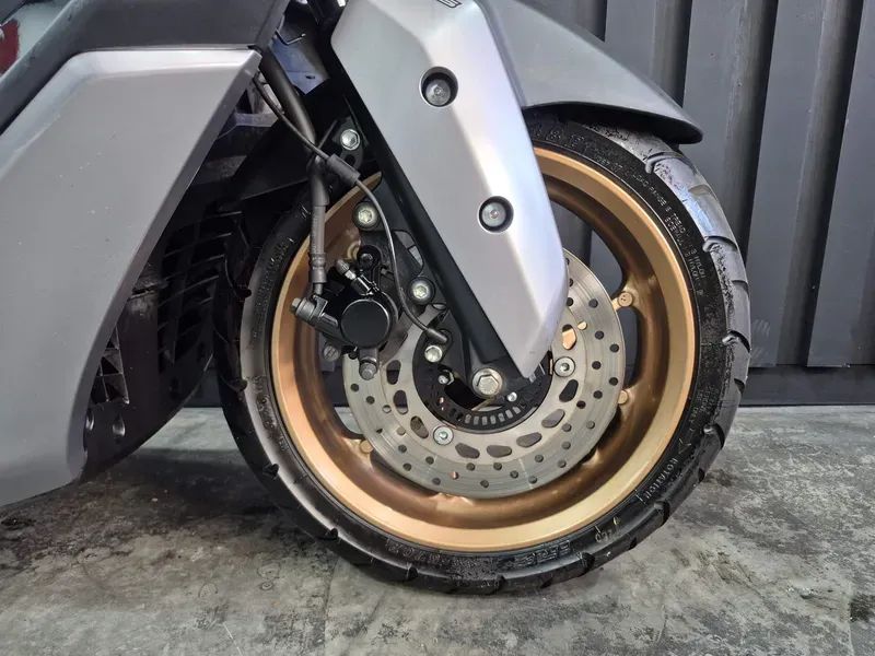 Yamaha NMax 160 cc  - Foto 3