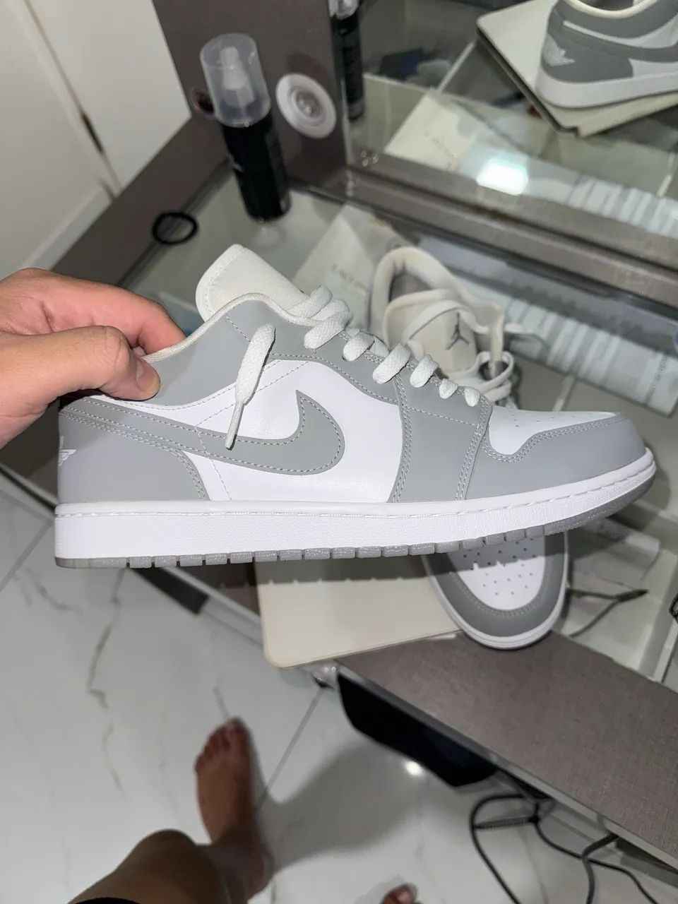 AIR JORDAN 1 LOW - WOLF GREY - Foto 2