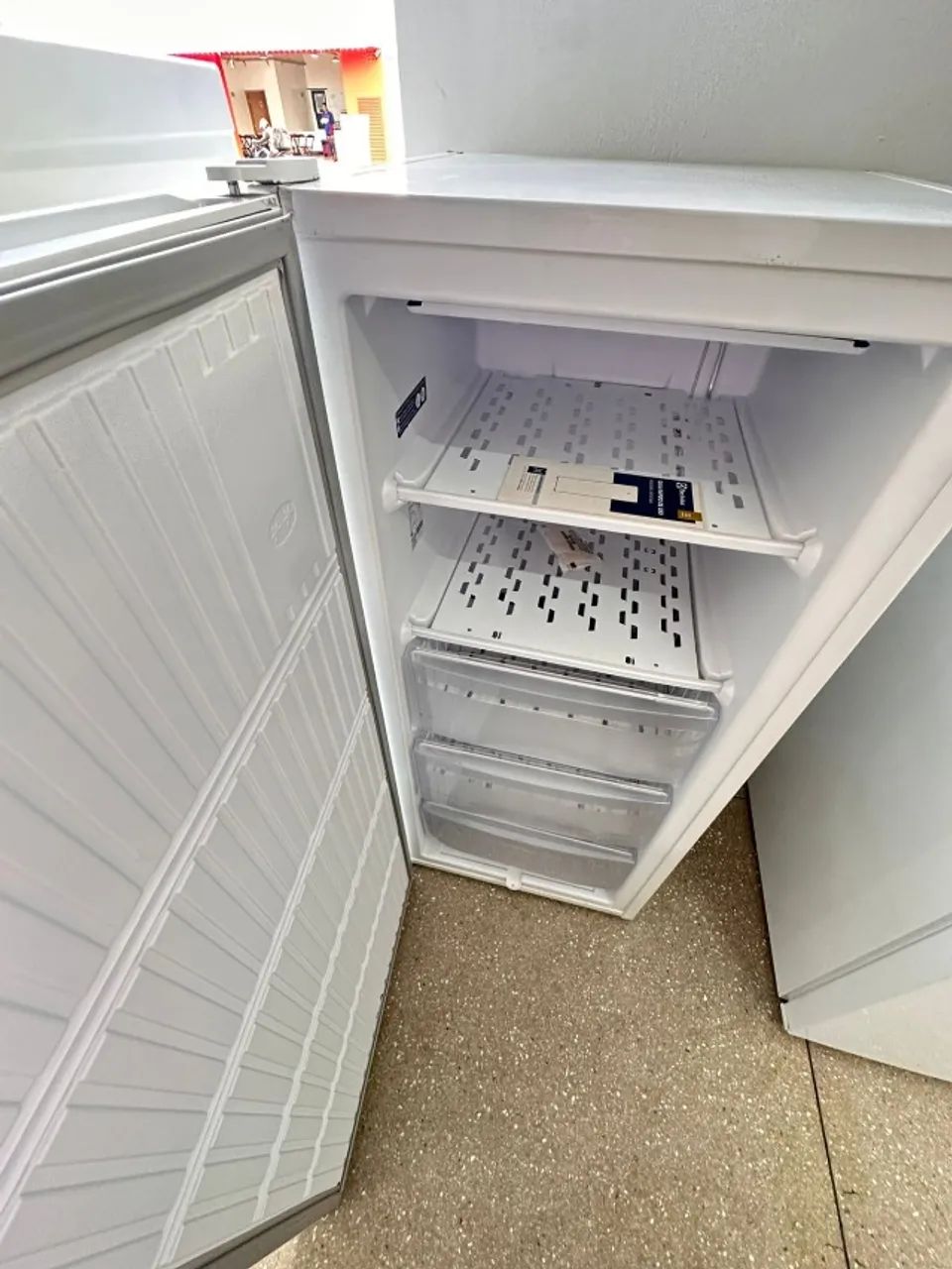 Freezer electrolux FEI19 - Foto 2