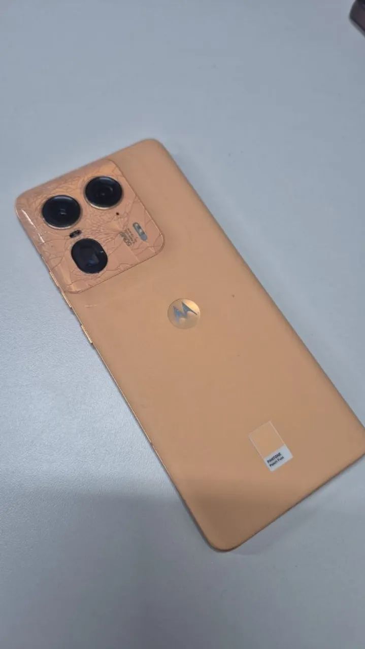 Motorola Edge 50 Ultra - Celular  - Foto 3