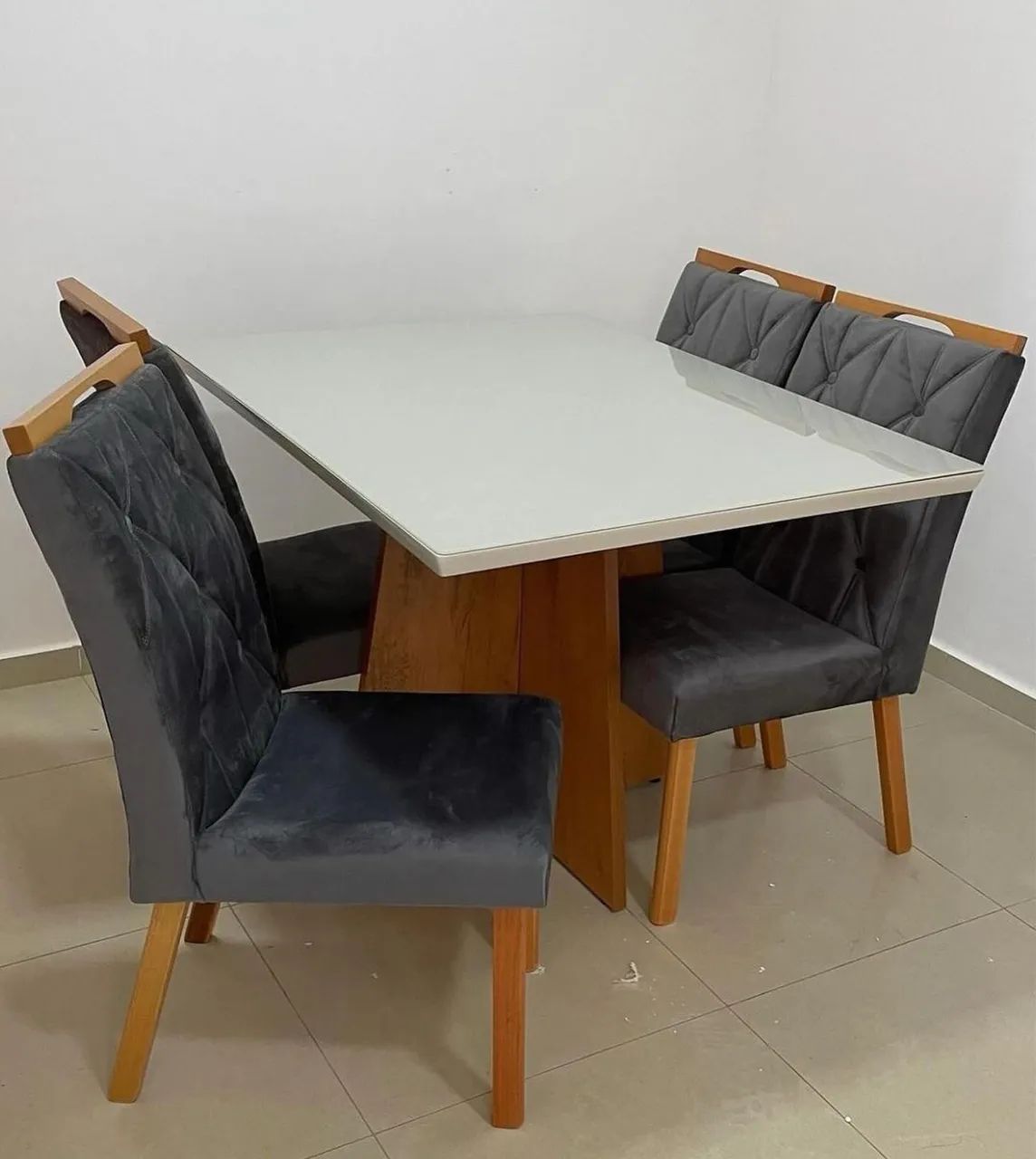 Mesa de Jantar 120x90 Com 4 Cadeiras 100% Madeira