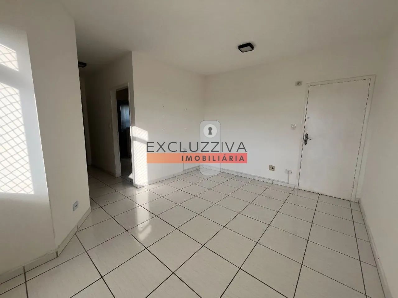 Apartamento de 2 dormitórios com piscina e segurança no Centro de Taubaté