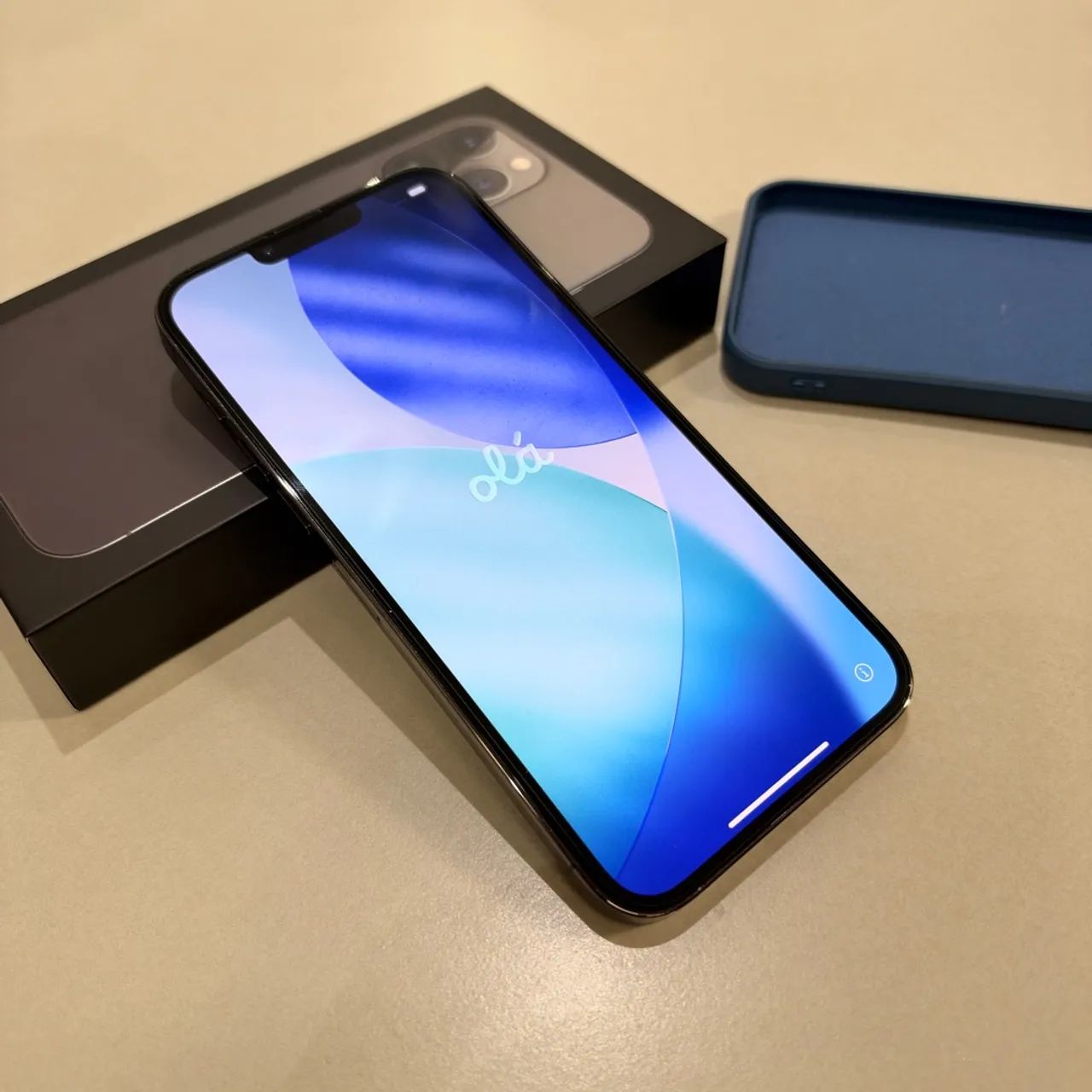 iPhone 13 Pro Max 128gb Cinza - Muito novo - Celulares e