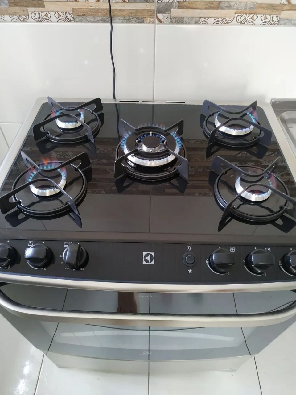 Fogão Eletrolux 5 bocas  - Foto 2