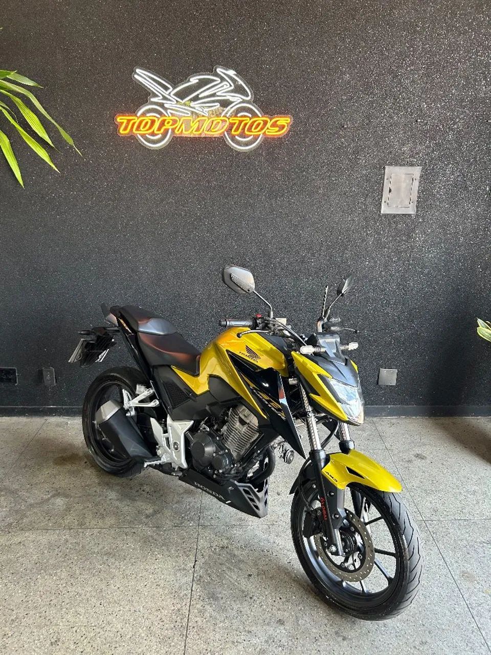 CB TWISTER 300F 