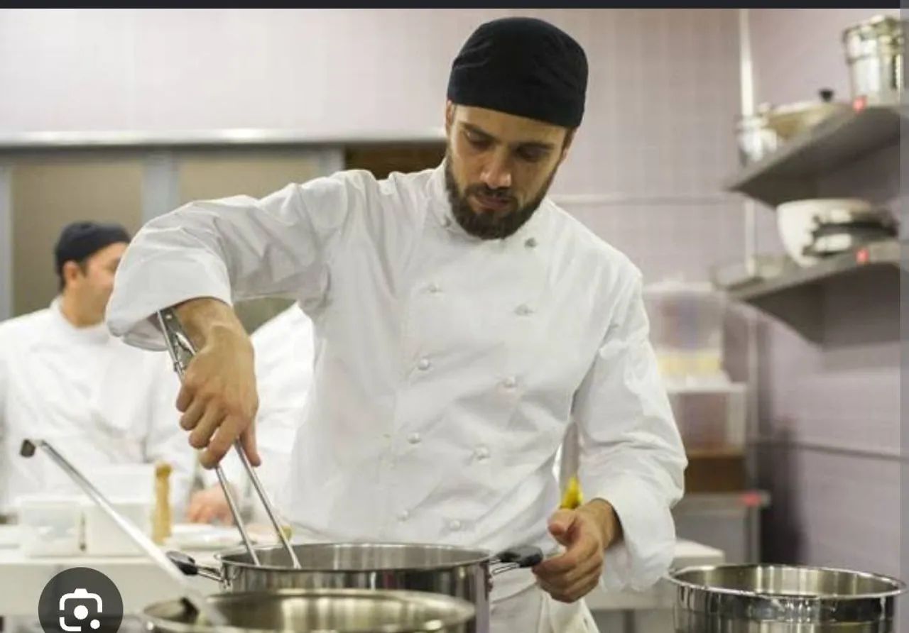 Precisamos de cozinheiro!