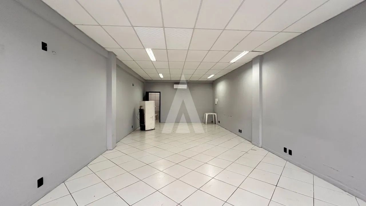 LOJA COM 62,3M² COM LAVABO, BOA VISIBILIDADE NO BAIRRO BOEHMERWALD - Foto 4