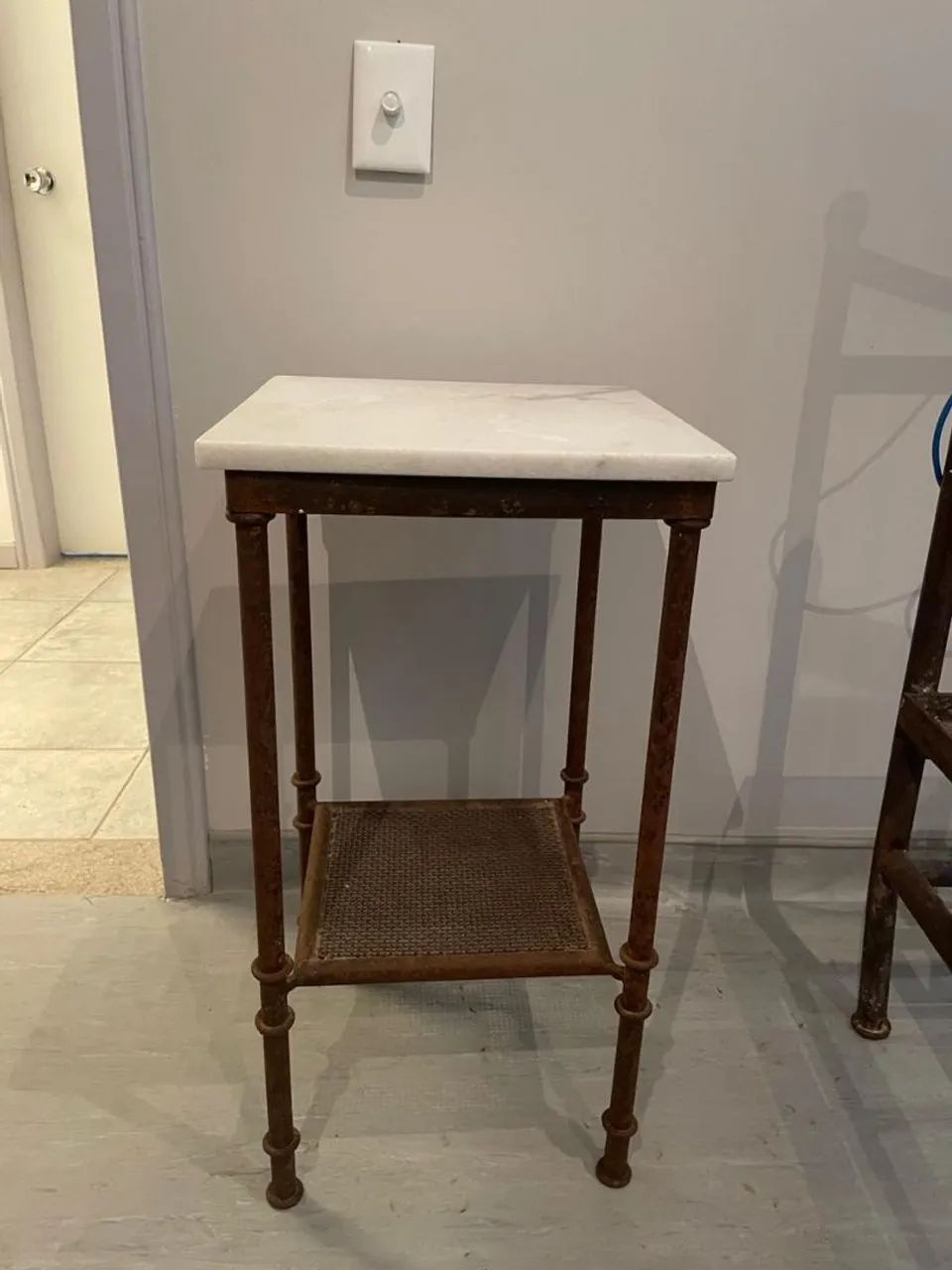 Cama de solteiro em aço corten mais mesa de cabeceira  - Foto 3