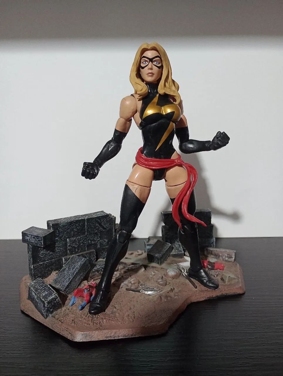 Marvel Legends Ms Marvel Warbird Hasbro 
