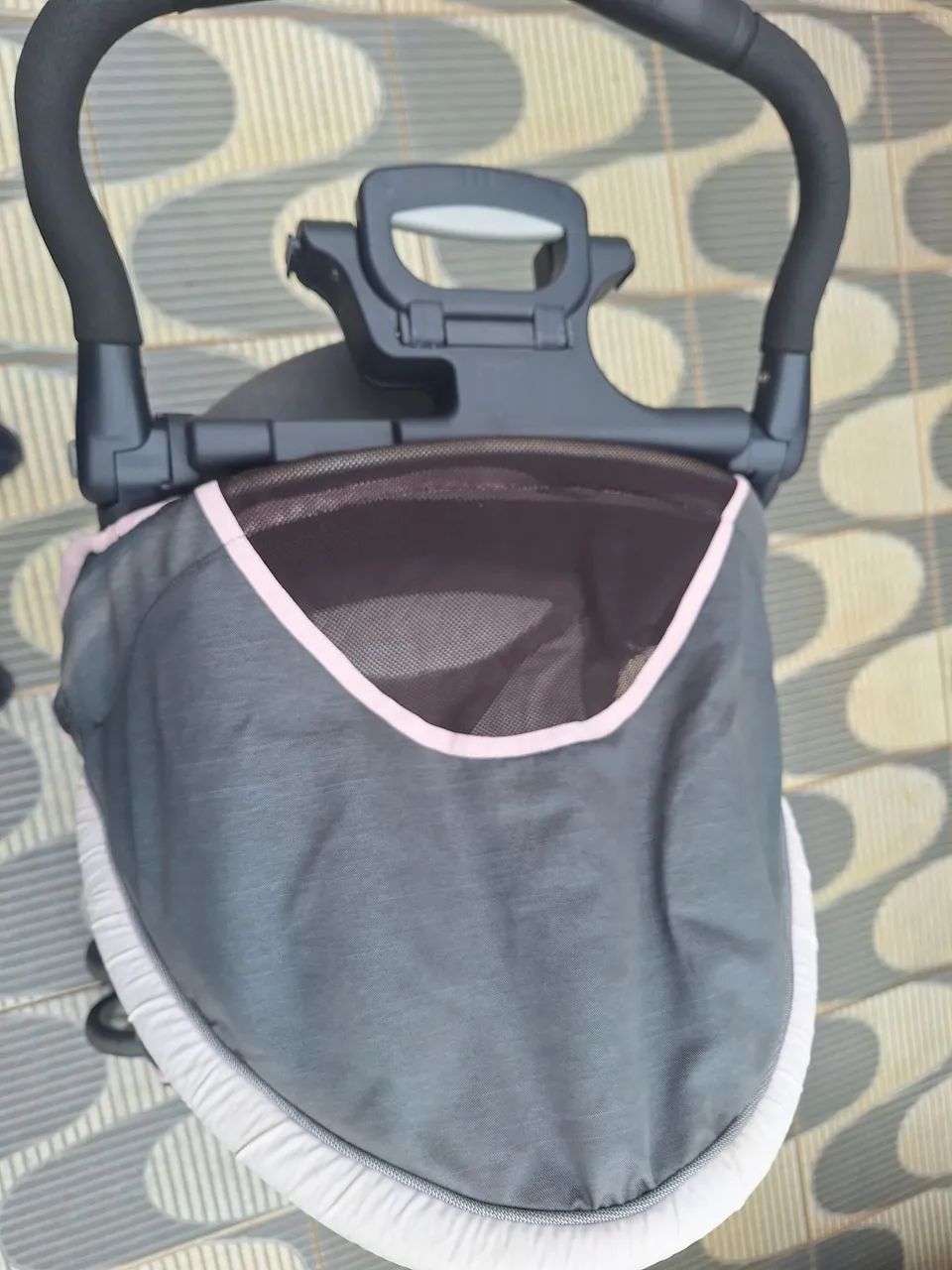 Vendo carrinho de bebe 250,00 - Foto 3