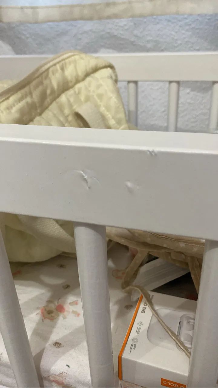 Mini Berço Branco com Colchão - Excelente Estado  - Foto 3
