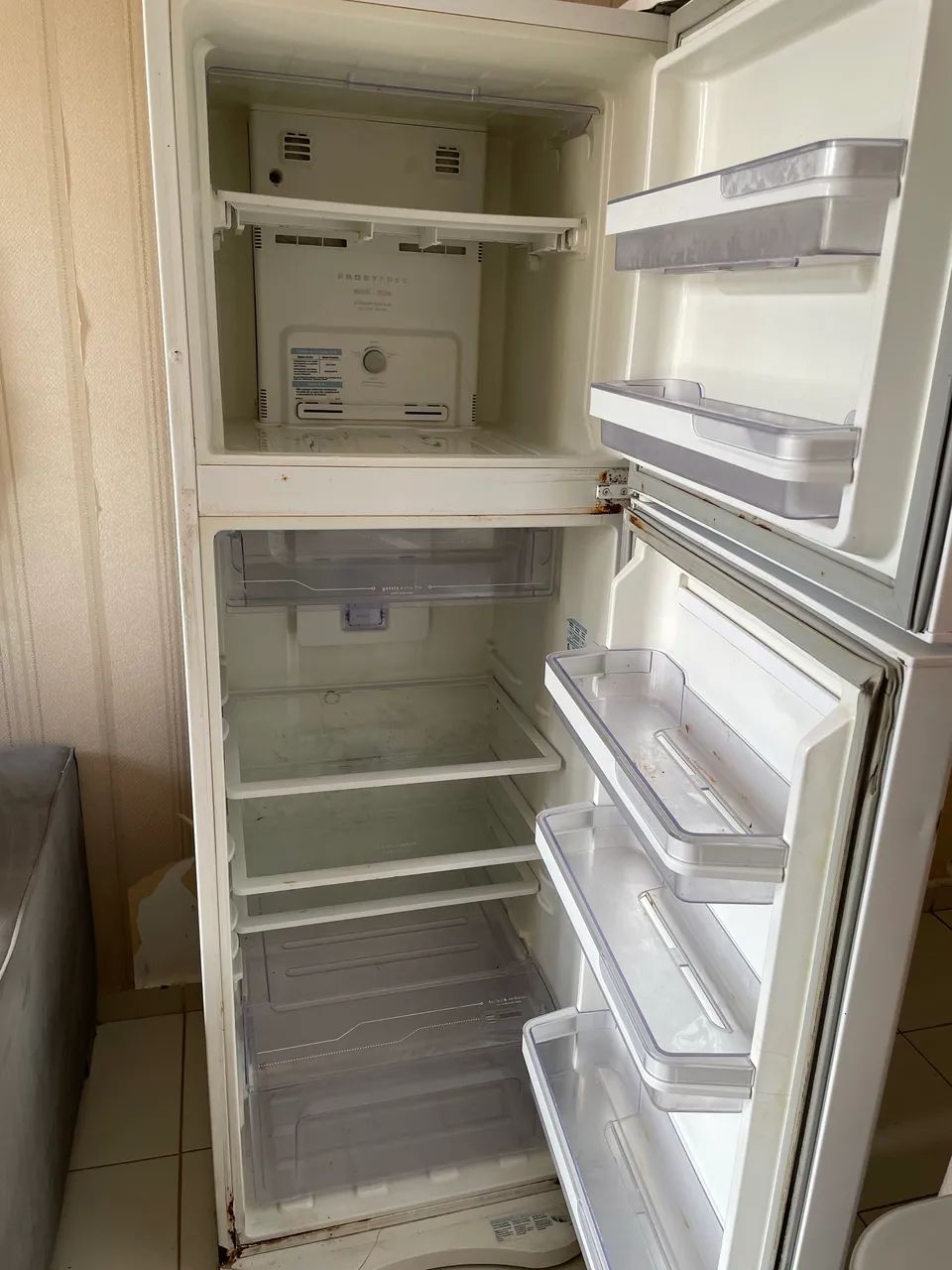 Geladeira Eletrolux  - Foto 2