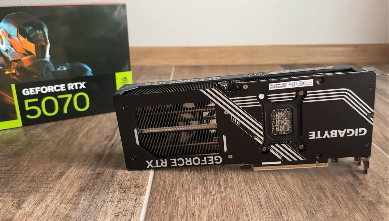 RTX 5070 OC GIGABYTE - Foto 2