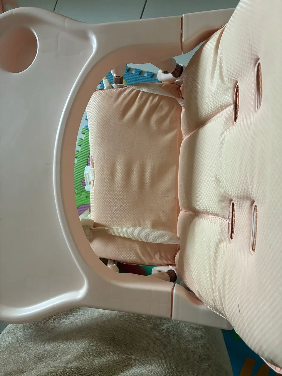 Cadeirinha de alimentação 