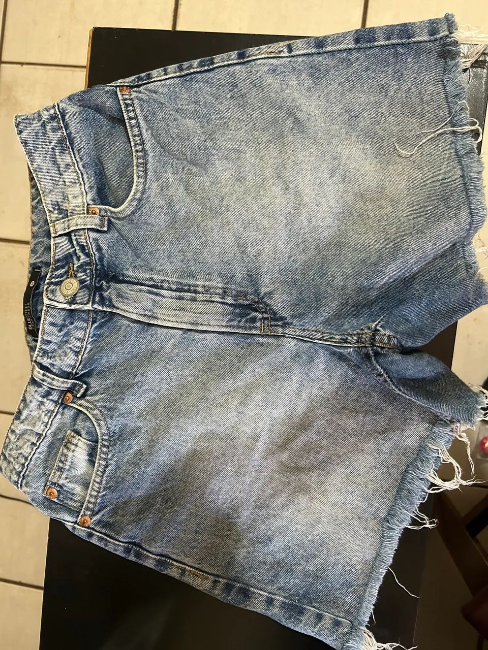 3 shorts tamanho 38 - Foto 2