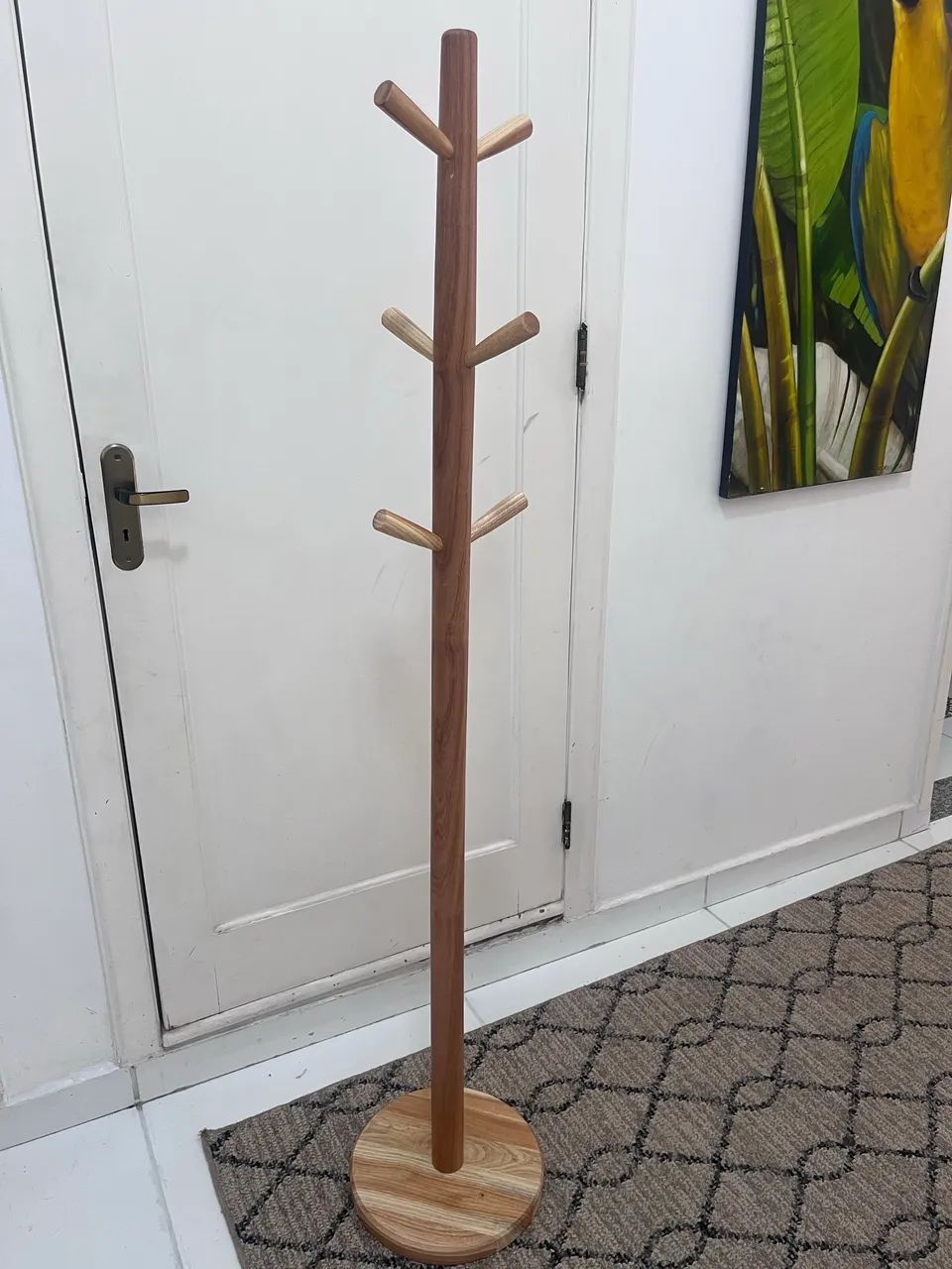 Cabideiro madeirado