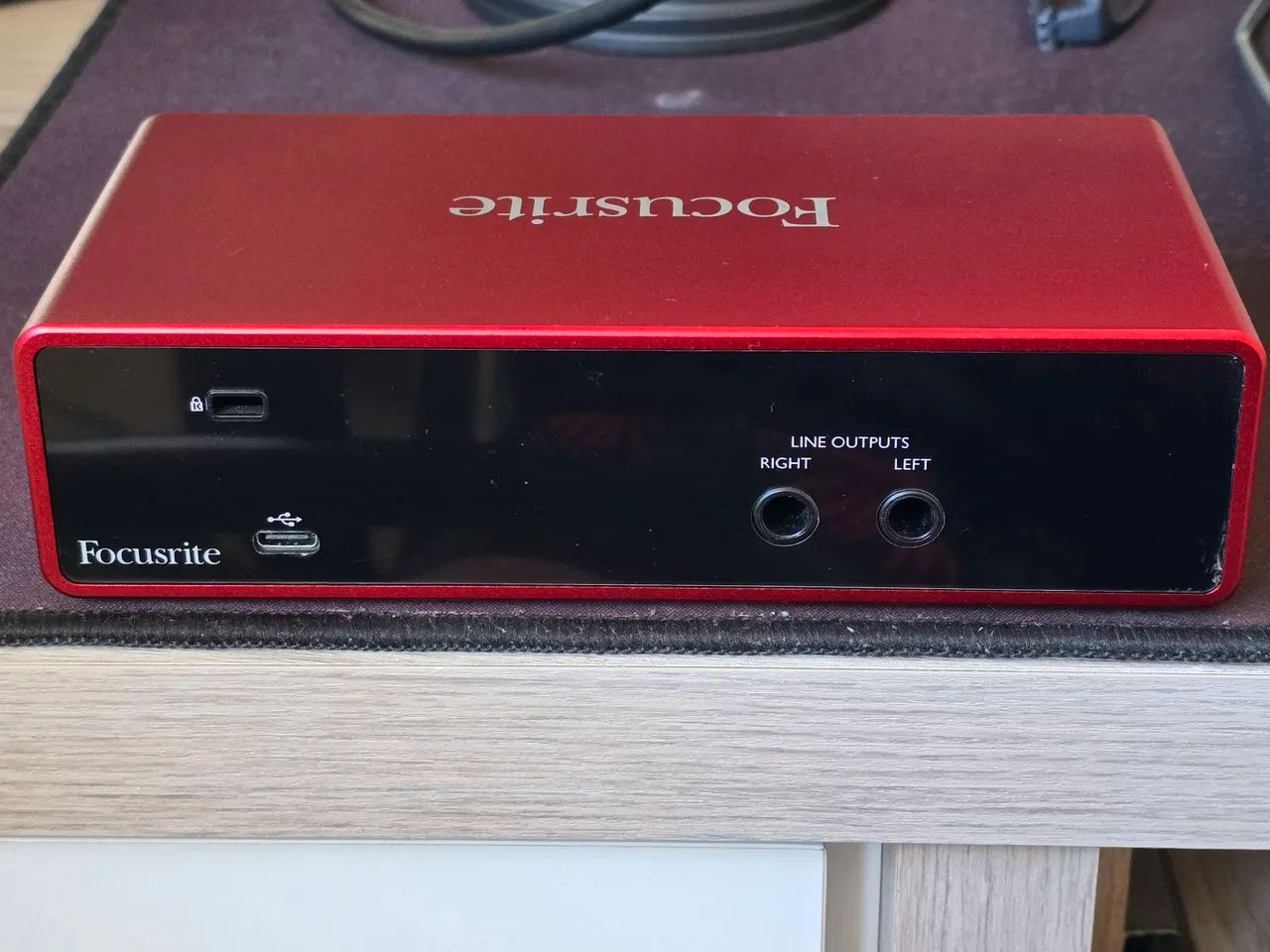 Interface de áudio Focusrite Scarlett 2i2 3ª geração  - Foto 2